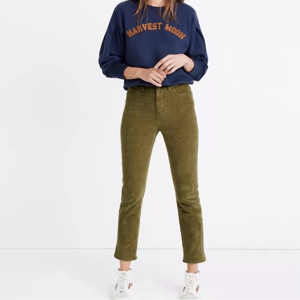 MADEWELL | CLASSIC STRAIGHT JEAN CORDUROY EDITION IN OLIVE GREEN SIZE 27